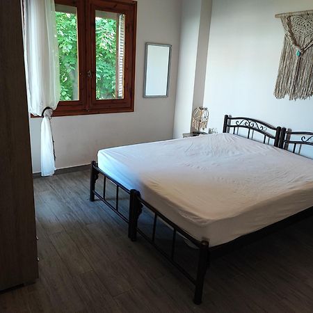 Stone House With Seaview Apartment Nea Poteidaia Ngoại thất bức ảnh