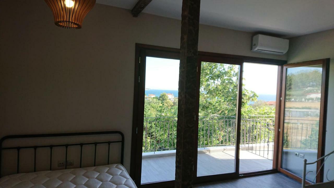 Stone House With Seaview Apartment Nea Poteidaia Ngoại thất bức ảnh