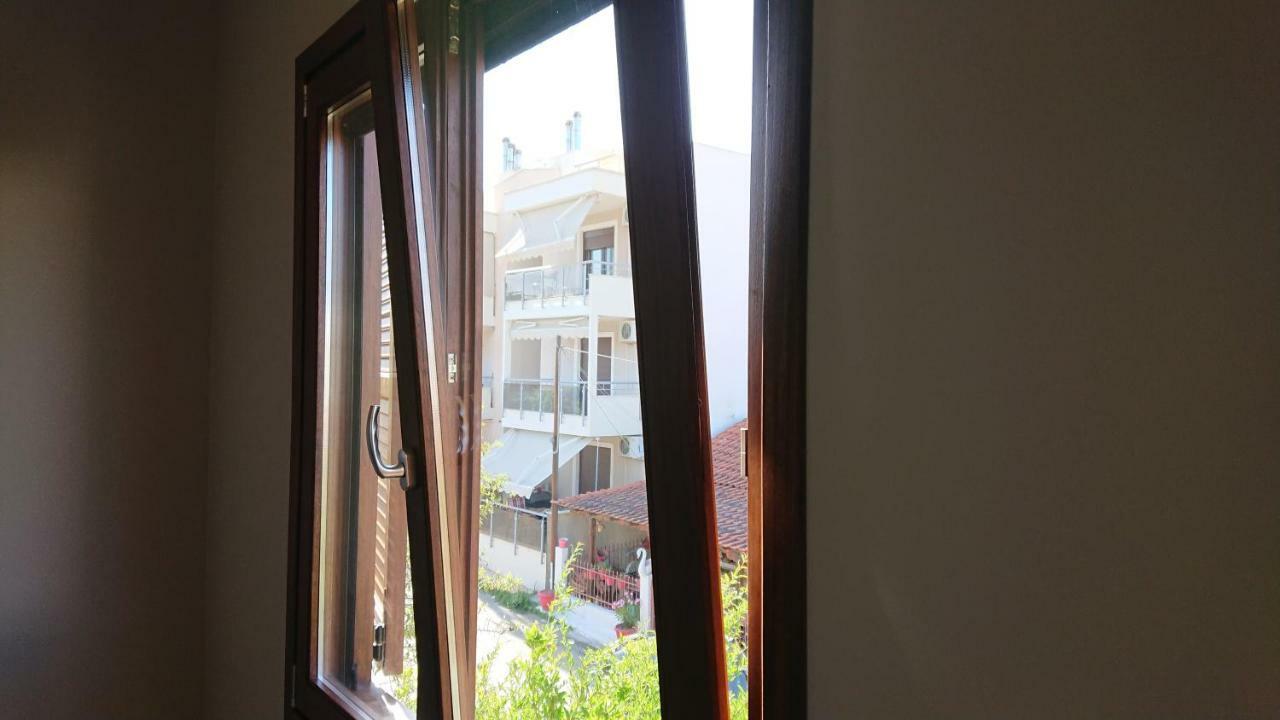 Stone House With Seaview Apartment Nea Poteidaia Ngoại thất bức ảnh