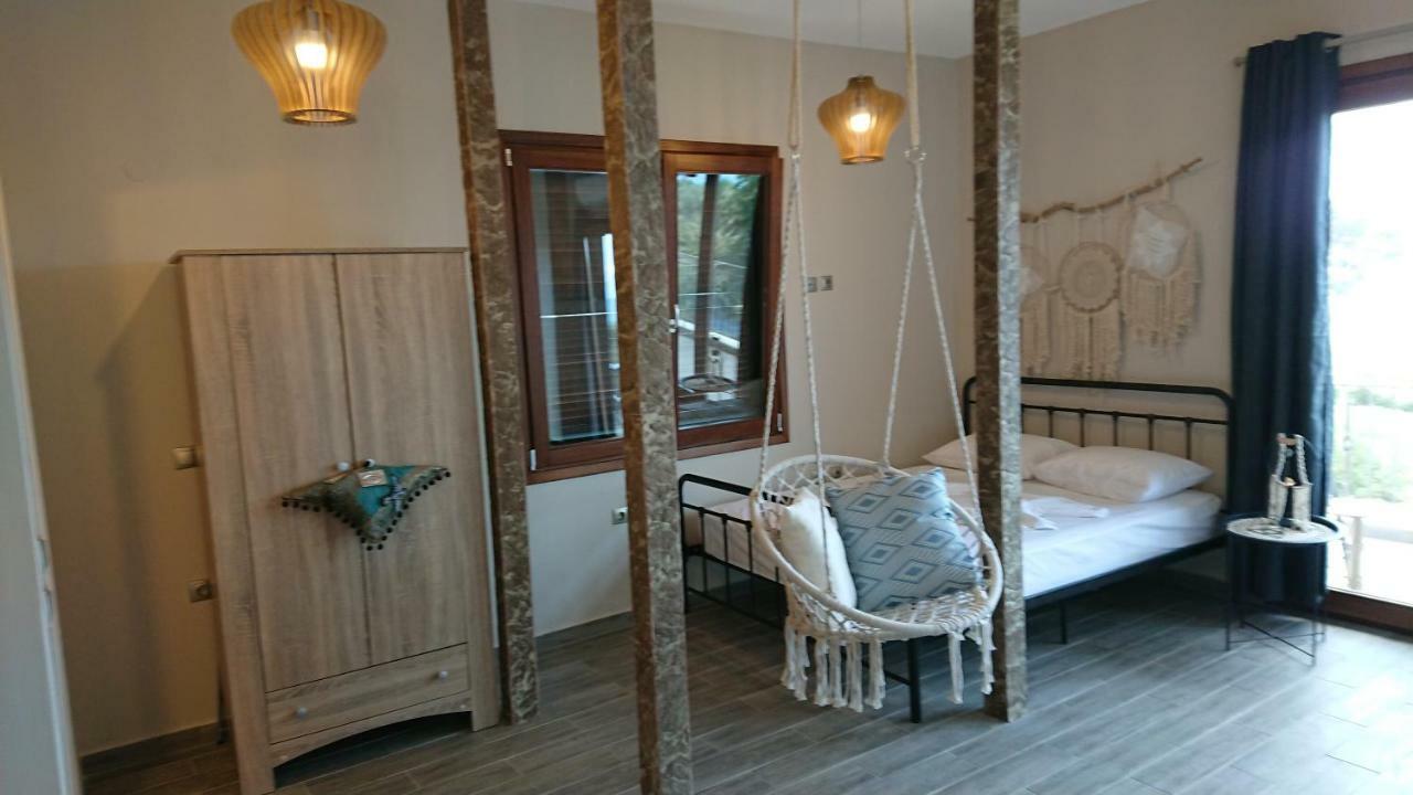 Stone House With Seaview Apartment Nea Poteidaia Ngoại thất bức ảnh