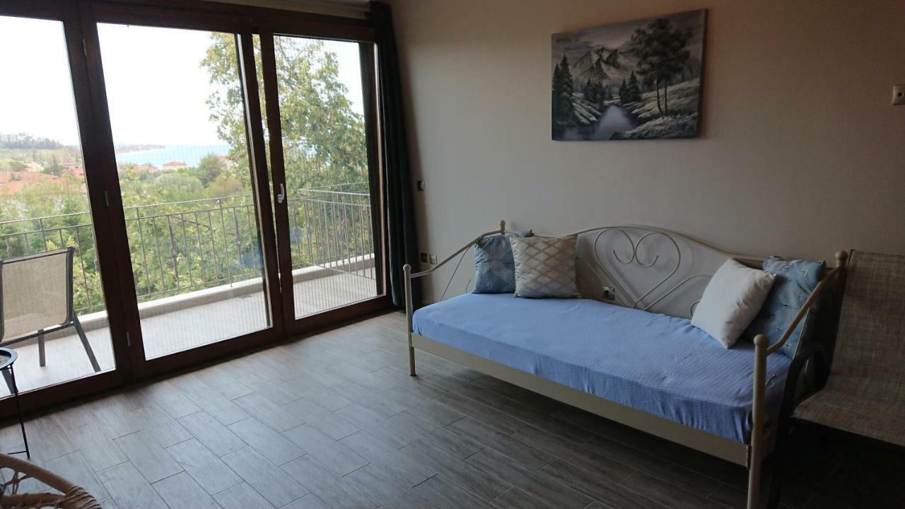 Stone House With Seaview Apartment Nea Poteidaia Ngoại thất bức ảnh