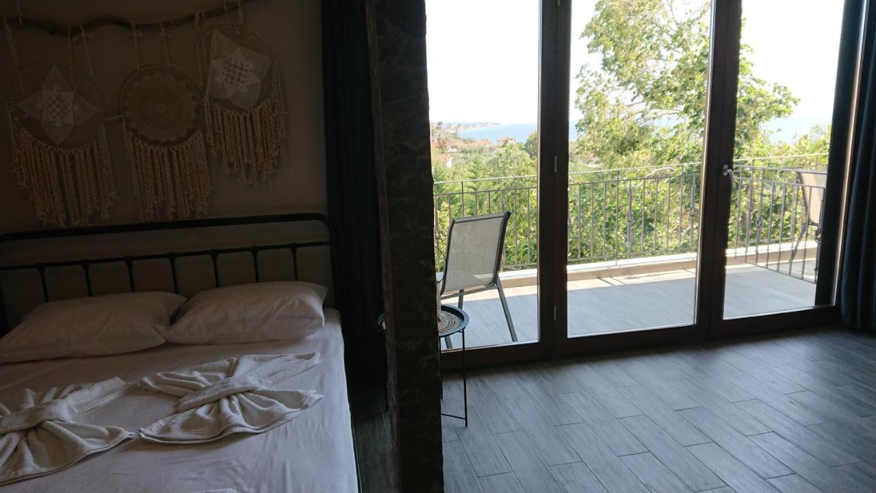Stone House With Seaview Apartment Nea Poteidaia Ngoại thất bức ảnh